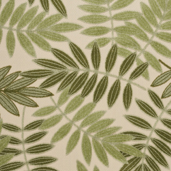 HomeRoots 5' Tropical Palm Leaf Area Rug - Ivory & Green Indoor/Outdoor Stain-Resistant Design for Any Space 548056