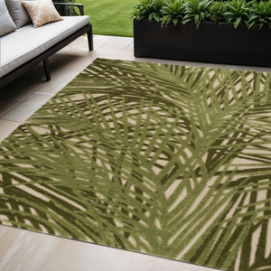 HomeRoots 5' Tropical Ivory and Green Palm Leaf Area Rug - Durable Indoor Outdoor Design for Versatile Spaces 548057