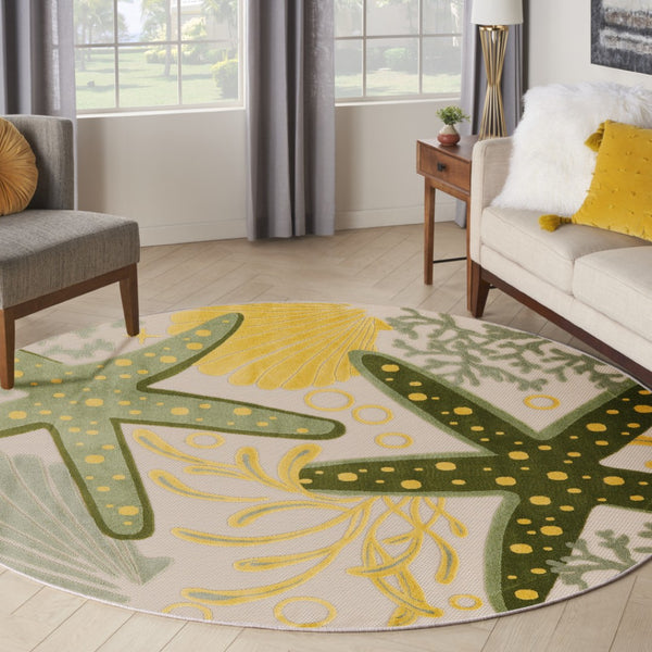 HomeRoots 8' Round Starfish Area Rug in Ivory, Green & Yellow – Durable Indoor/Outdoor Coastal Charm Decor 548062