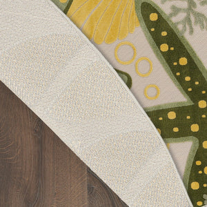 HomeRoots 8' Round Starfish Area Rug in Ivory, Green & Yellow – Durable Indoor/Outdoor Coastal Charm Decor 548062