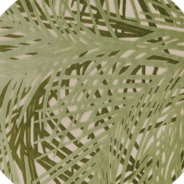 HomeRoots 8' Ivory and Green Round Palm Leaf Rug – Durable Indoor/Outdoor Area Rug for Coastal Elegance & Easy Care 548067