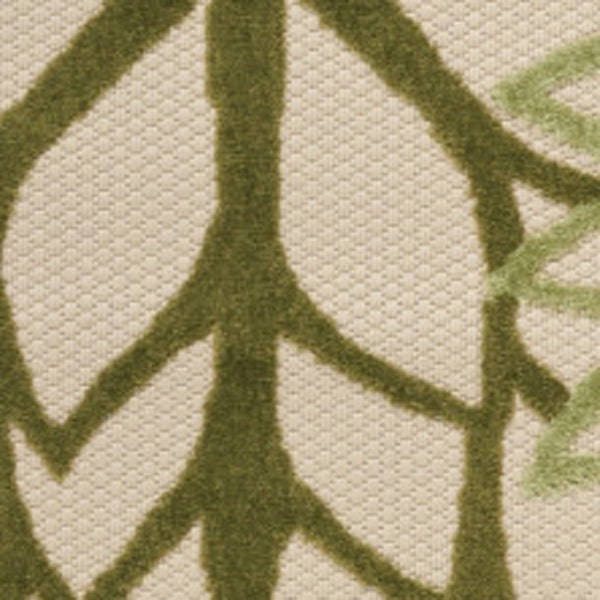 HomeRoots 6' Floral Indoor/Outdoor Area Rug in Ivory & Green - Durable, Stain-Resistant, Ideal for High-Traffic Areas 548077