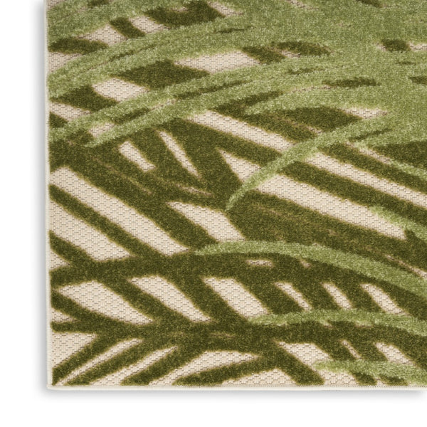 HomeRoots 6' X 9' Ivory Green Palm Leaf Area Rug – Durable Indoor Outdoor Decor for Coastal Living Spaces 548080