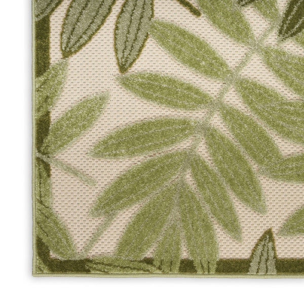 HomeRoots 9' X 12' Ivory & Green Palm Leaf Rug – Durable Indoor/Outdoor Area Rug for Tropical Coastal Vibes 548117