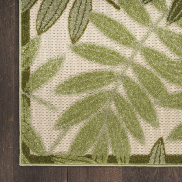 HomeRoots 9' X 12' Ivory & Green Palm Leaf Rug – Durable Indoor/Outdoor Area Rug for Tropical Coastal Vibes 548117