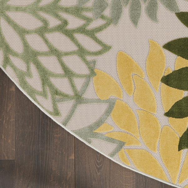 HomeRoots 5' Round Floral Area Rug in Green, Yellow, Ivory & Dark Green - Indoor/Outdoor Durable Design! 548138