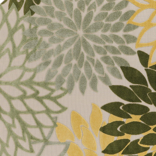 HomeRoots 5' Round Floral Area Rug in Green, Yellow, Ivory & Dark Green - Indoor/Outdoor Durable Design! 548138