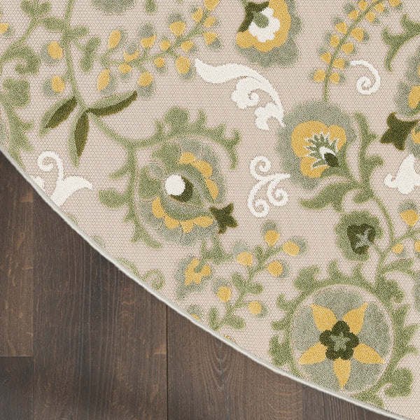 HomeRoots 5' Round Floral Area Rug in Ivory, Green & Yellow - Durable Indoor/Outdoor Design for Versatile Style! 548142