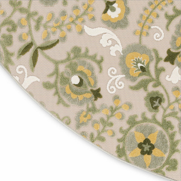 HomeRoots 5' Round Floral Area Rug in Ivory, Green & Yellow - Durable Indoor/Outdoor Design for Versatile Style! 548142
