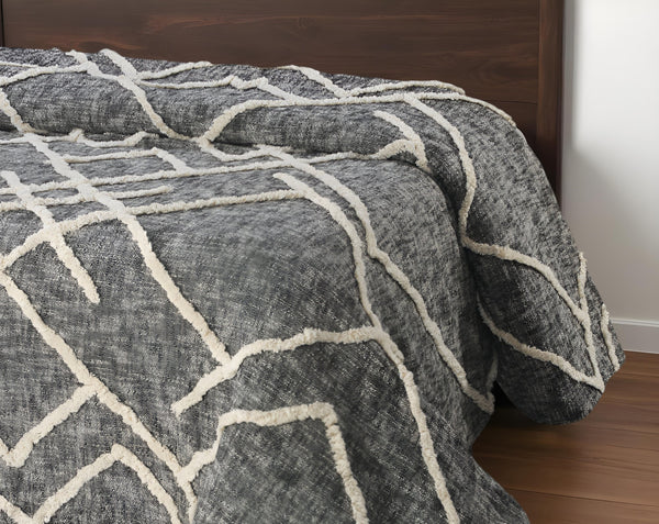 Homeroots Charcoal And Off White Geometric Twin Cotton Coverlet With Fringe  Cotton 548241