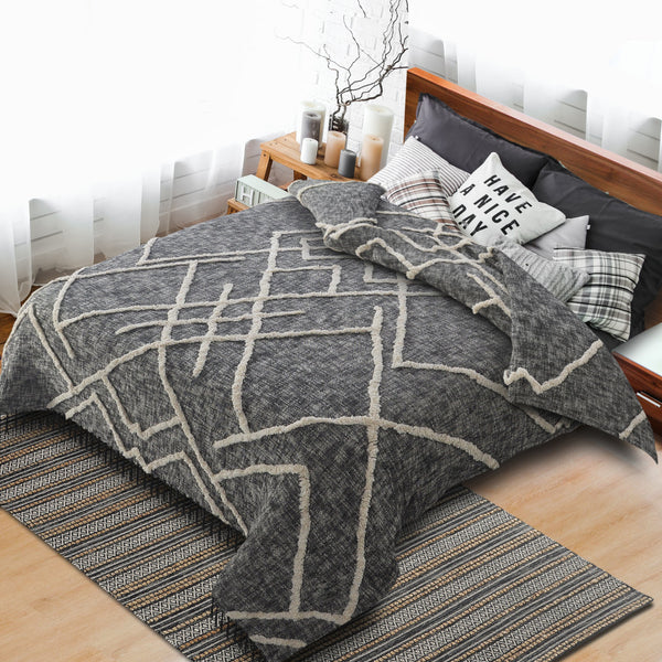 Homeroots Charcoal And Off White Geometric Twin Cotton Coverlet With Fringe  Cotton 548241