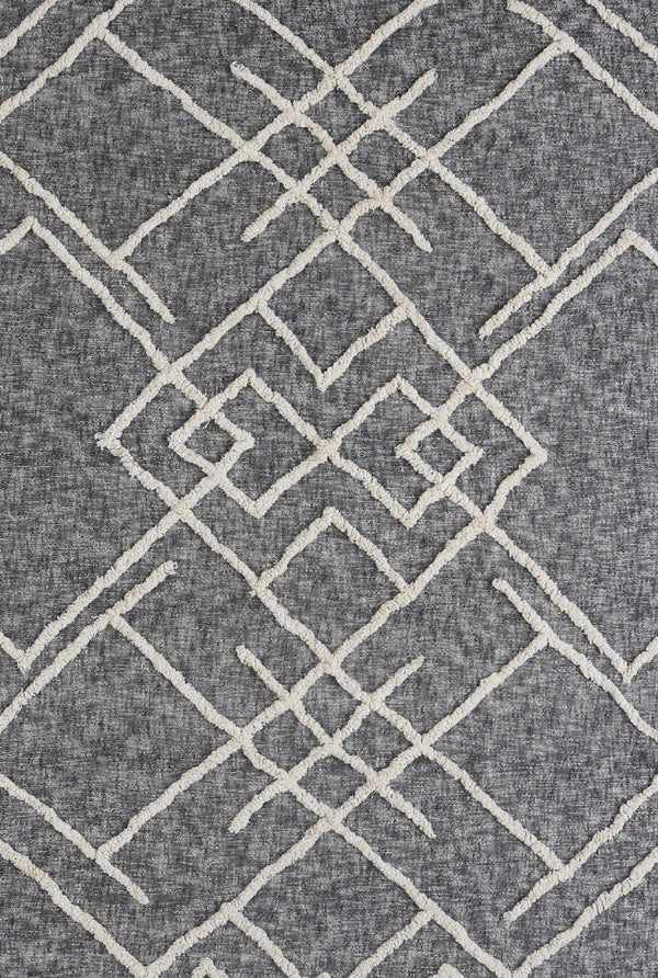 Homeroots Charcoal And Off White Geometric King Cotton Coverlet With Fringe  Cotton 548243