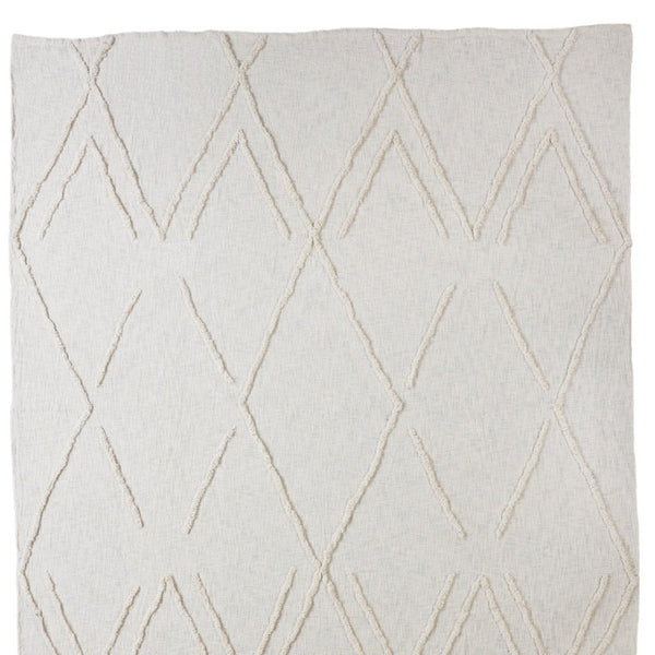 Homeroots Ivory Geometric Twin Cotton Coverlet With Stylish Fringe - Chic, Lightweight Bohemian Design Twin  548244