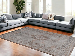 HomeRoots 3' Gray and Beige Medallion Area Rug with Non-Skid Backing - Stylish Comfort for High-Traffic Areas 9' X 13' 548351