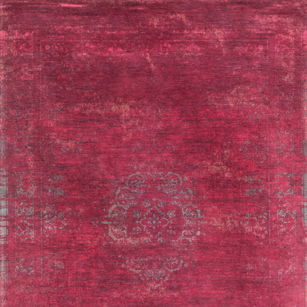 Homeroots 3' X 5' Gray And Pink Medallion Non Skid Area Rug  100% Pet 548364