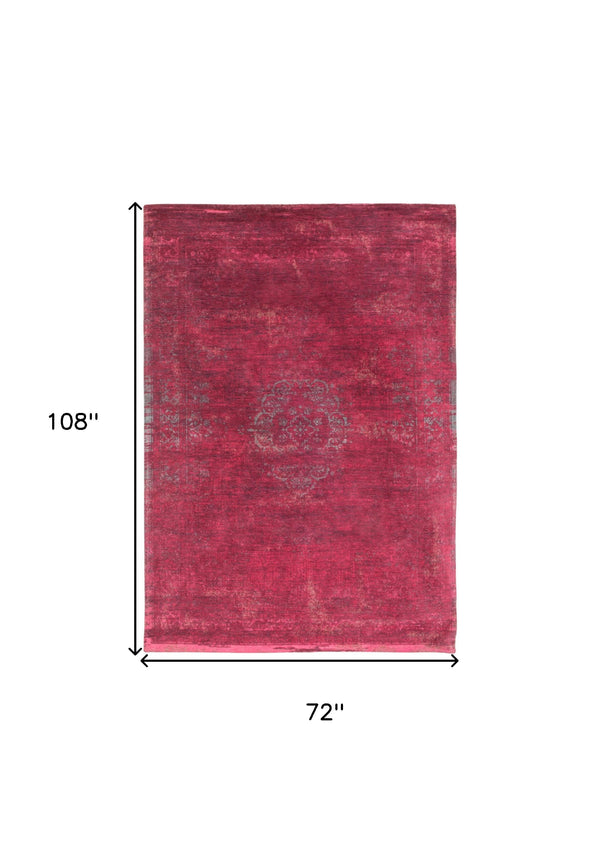 Homeroots 7' X 9' Gray And Pink Medallion Non Skid Area Rug  100% Pet 548367