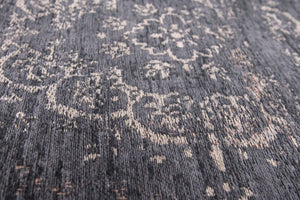 HomeRoots 3' Gray and Black Medallion Non-Skid Area Rug – Classic Style for Entryways, Kitchens & More 3' X 5' 548376