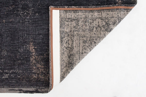 Homeroots 7' X 9' Gray And Black Medallion Non Skid Area Rug  100% Pet 548379