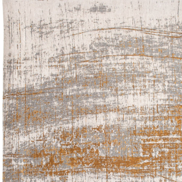 HomeRoots 3'' Gray and Gold Abstract Non-Skid Area Rug for High-Traffic Spaces - Elegant & Durable Design 8' Round 548395
