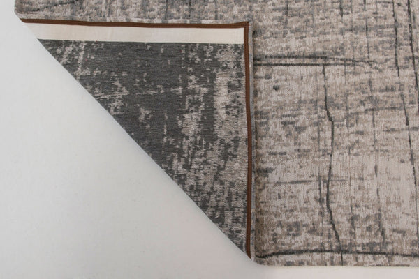 HomeRoots 9' Modern Gray and White Abstract Non-Skid Area Rug - Perfect for High-Traffic Spaces and Style! 548401