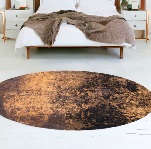 Homeroots 8' Yellow And Brown Round Abstract Non Skid Area Rug  100% Pet 548443