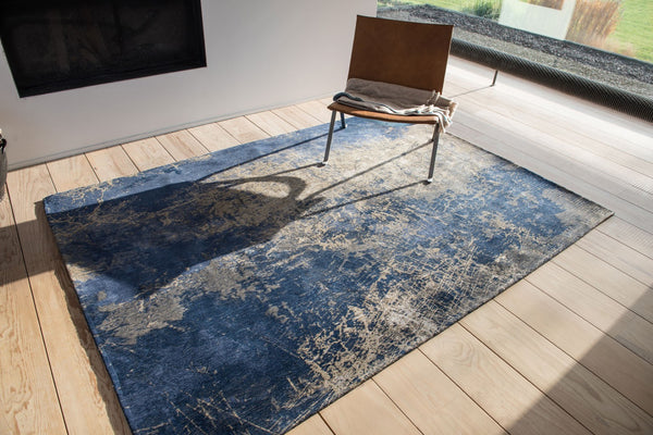 HomeRoots 3'' Blue and Gray Abstract Non-Skid Area Rug for Entryways and Kitchens - Modern, Low-Pile Design 8' X 11' 548448