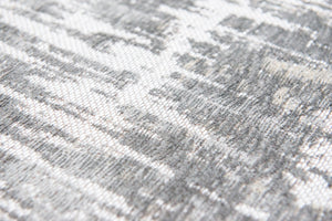 HomeRoots 3' Gray and White Abstract Non-Skid Area Rug - Modern Design for Entryways, Kitchens & More! 5' Round 548494