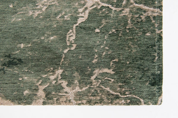 HomeRoots 3' Beige and Green Abstract Area Rug – Stylish Non-Skid Design for Entryways and Small Spaces 3' X 5' 548514