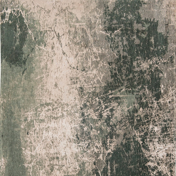 HomeRoots 3' Beige and Green Abstract Area Rug – Stylish Non-Skid Design for Entryways and Small Spaces 8' Round 548521