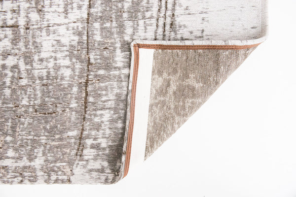 Homeroots 7' X 9' Gray And Beige Abstract Non Skid Area Rug  100% Pet 548525