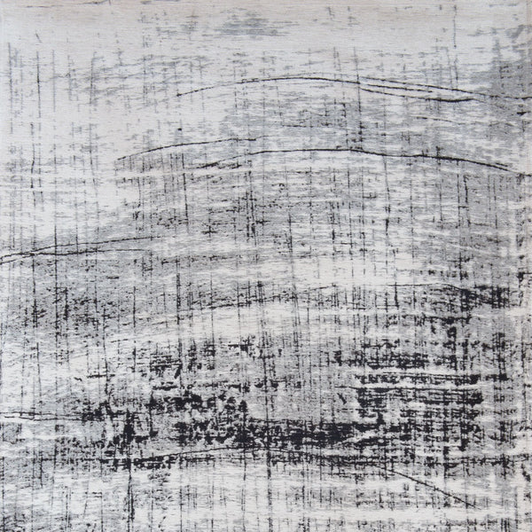 Homeroots 5' X 7' Black And White Abstract Non Skid Area Rug  100% Pet 548549