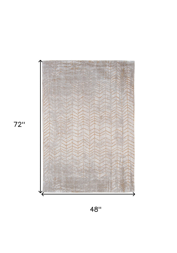 Homeroots 5' X 7' Gray And Yellow Chevron Non Skid Area Rug  100% Pet 548557