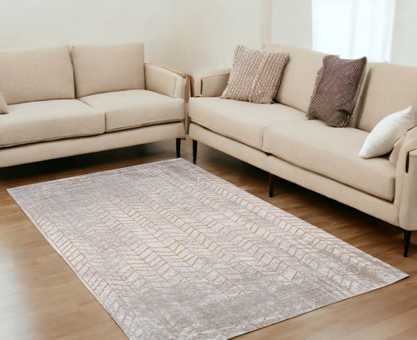 Homeroots 5' X 7' Gray And Yellow Chevron Non Skid Area Rug  100% Pet 548557