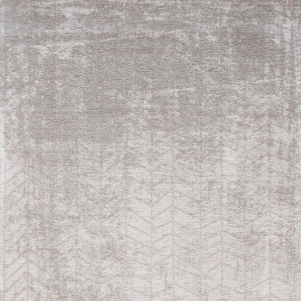 HomeRoots 3' Gray and White Chevron Area Rug - Modern Non-Skid Design for Entryways and Small Spaces 3' X 5' 548564