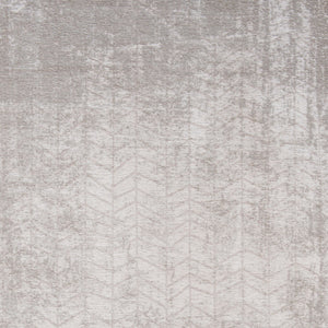 Homeroots 5' X 7' Gray And White Chevron Non Skid Area Rug  100% Pet 548565