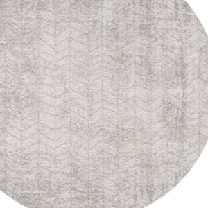 HomeRoots 3' Gray and White Chevron Area Rug - Modern Non-Skid Design for Entryways and Small Spaces 8' Round 548571