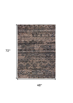HomeRoots 5' Gray and Beige Oriental Area Rug with Non-Skid Backing - Perfect for High-Traffic Spaces! 5' X 7' 548597