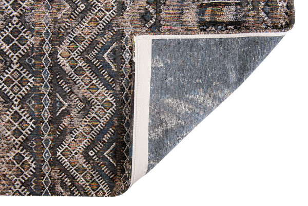 Homeroots 6' X 8' Gray And Beige Oriental Non Skid Area Rug  100% Pet 548598