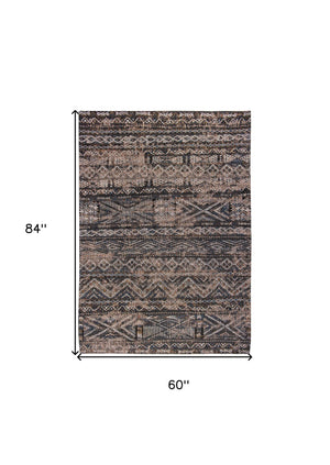 Homeroots 6' X 8' Gray And Beige Oriental Non Skid Area Rug  100% Pet 548598
