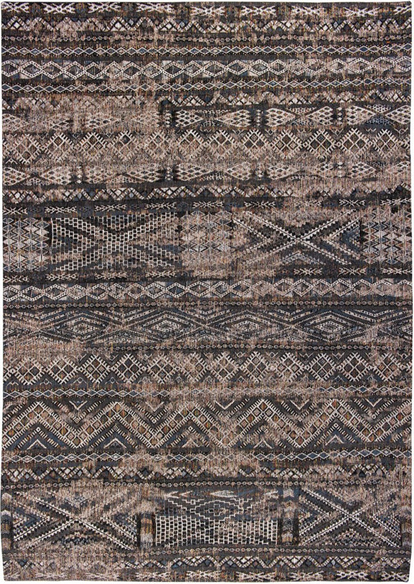 HomeRoots 9' X 13' Gray and Beige Non-Skid Oriental Area Rug - Elegant Design for Safe, Stylish Spaces! 548601
