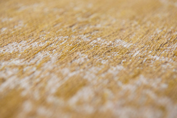 HomeRoots 3' Orange and White Medallion Non-Skid Area Rug – Vibrant, Durable, Perfect for Entryways & Kitchens 3' X 5' 548633