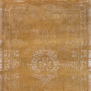 HomeRoots 3' Orange and White Medallion Non-Skid Area Rug – Vibrant, Durable, Perfect for Entryways & Kitchens 3' X 5' 548633