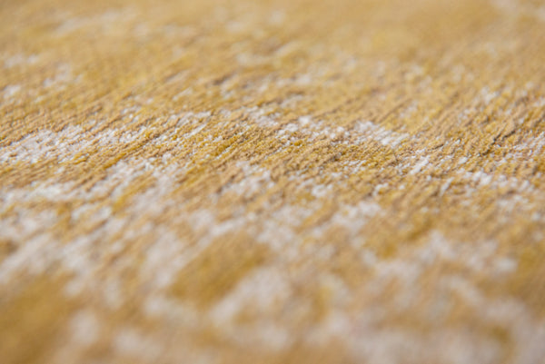 Homeroots 5' X 7' Orange And White Medallion Non Skid Area Rug  100% Pet 548634