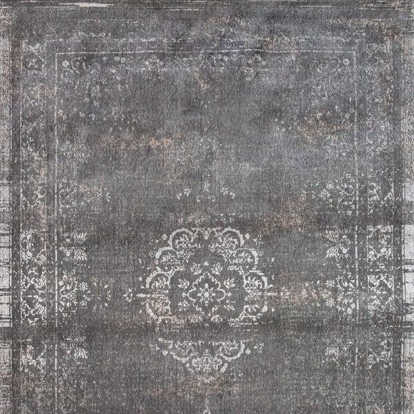 HomeRoots 3' Elegant Gray Medallion Non-Skid Area Rug for Entryways – Stylish, Safe, and Easy to Clean 3' X 5' 548645