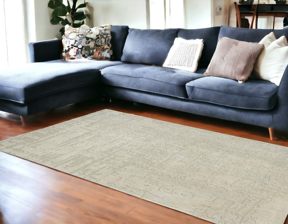 Homeroots 8' X 11' Gray And Beige Abstract Non Skid Area Rug  100% Pet 548661