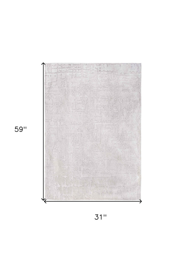 HomeRoots 3'' White Abstract Non-Skid Area Rug - Modern Design for Entryways, Durable Machine-Woven Style 3' X 5' 548665