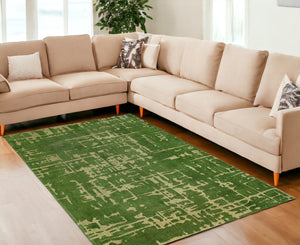 Homeroots 6' X 8' Green Abstract Non Skid Area Rug  100% Pet 548699