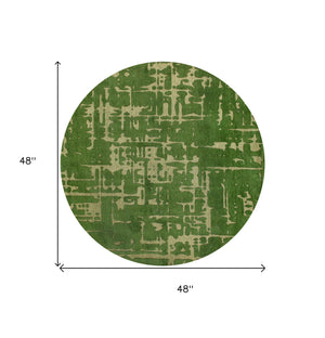 Homeroots 5' Green Round Abstract Non Skid Area Rug  100% Pet 548704