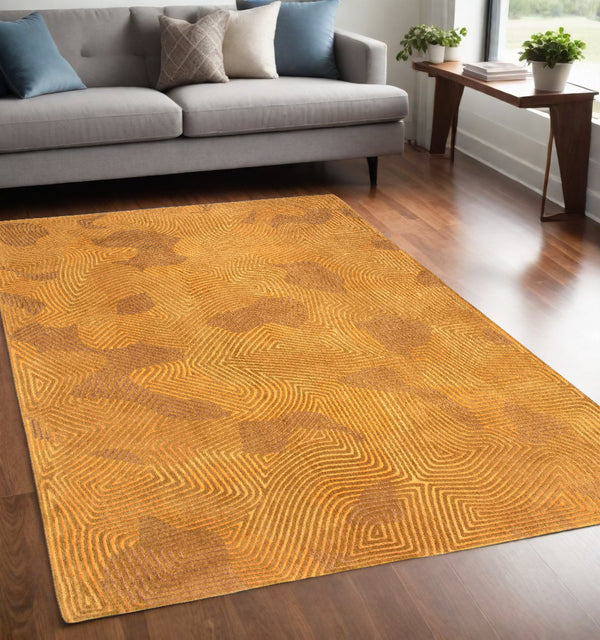 Homeroots 5' X 7' Yellow Abstract Non Skid Area Rug  100% Pet 548736