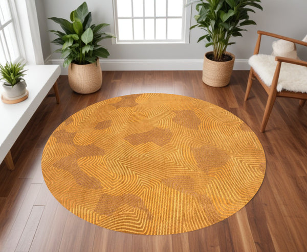 Homeroots 5' Yellow Round Abstract Non Skid Area Rug  100% Pet 548742